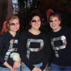 Un poco de maquillaje y listo.