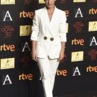 5c8b22ef2300002f00e7ab2e