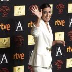 5c8b22f0240000f404a42f53