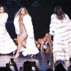 Jennifer Lopez durante el concierto inaugural de su espectáculo All I Have, que tendrá lugar en el Planet Hollywood Hotel & Casino de Las Vegas entre enero y junio de 2016.