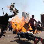 5c8a61f4360000a61b6b6934