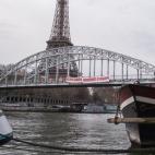 5c8b2114360000ba1a6c8a3a