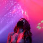 Un club de striptease se reinventa por el coronavirus