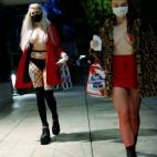 Un club de striptease se reinventa por el coronavirus