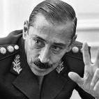 El dictador argentino, que gobernó su país entre el 1976 y 1981, murió en mayo de este año y fue enterrado en un cementerio privado a 50 kilómetros de Buenos Aires. No recibió honores militares y, de hecho, murió en la cárcel por sus c...