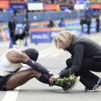 5c8aed23360000a61b6c4a71