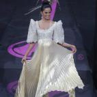 5c8abad8240000f404a39406