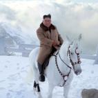 Kim Jong-un a caballo.