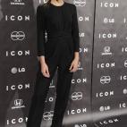 5c8b49dd200000450470812b