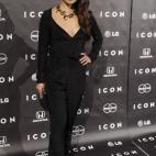 5c8b49e3250000e203ca6935