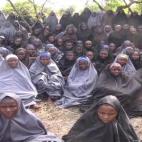 5c8a9ddf240000f404a35256