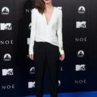 Zur Noah-Premiere in Spanien sehr klassisch, aber mal wieder mit Hose.