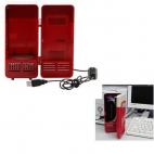 Es realmente diminuta (tiene el tamaño exacto de una lata de refresco), pero se pueden encontrar opciones un poco más grandes, ya con luz, para guardar fruta, leche, bebidas...