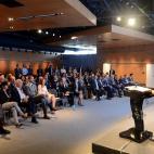 5c8b1608360000c81a6c6d26