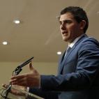 El líder de Ciudadanos, Albert Rivera, ganó 74.845 euros como diputado del Parlament, a los que sumó 3.225 euros por el alquiler de una vivienda y otros 1.500 en concepto de derechos de autor. Posee el 50% de dos viviendas en Barcelona, un V...