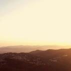 Dónde está: en Barcelona. Hacia dónde mira: desde lo más alto se ve el Parque de Collserol, la zona verde más grande de toda la provincia. Datos curiosos: su estructura metálica pesa más de 3.000 toneladas. La Torre de Collserola fue ...