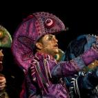 5c8a5328360000c81a6b55af