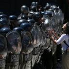 5c8a43082400000a05a2d89c