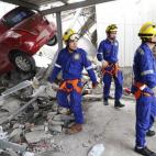 5c8aa5ef2300000401236cb7