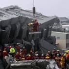 5c8aa5f22500000a0681787e