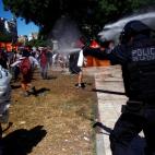 5c8a430e260000f903fe1d7e