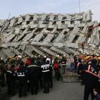 5c8aa5f42500000d04c95e71