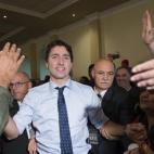 5c8a5104250000520680fde8