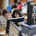 5c8a40d9250000520680e637