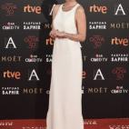 Vestida de Calvin Klein