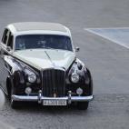 5c8a6e93260000ea04fe57bc