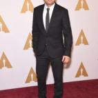 5c8b39d7240000f404a463d8