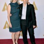 5c8b39dc360000c81a6cc28c