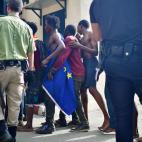 5c8a6d32360000ba1a6b7683