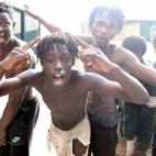 5c8a6d45250000bd05812186