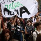 5c8aa797240000f404a36cff