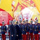 El presidente del Congreso, Jesús Posada (dcha.), y el del Senado, Pío García Escudero, en los Jardines del Descubrimiento de la Plaza Colón de Madrid con motivo de la celebración del 35 aniversario de la Constitución española.