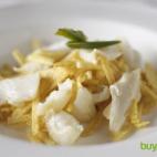 Con perejil, cebolla, patatas y huevo. Consulta la receta.