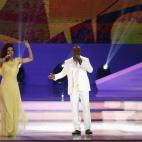 Los cantantes brasileños Vanessa Da Mata y Alexandre Pires.