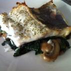 Con esos tres ingredientes, un poco de guindilla, ajo y aceite basta para preparar esta receta. Consulta cómo hacerlo en Cookpad.