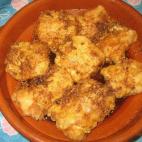 Con ajos, harina, pimentón rojo y vino blanco. Aquí puedes ver la receta.