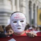 5c8b7caf2400000a05a4d76b