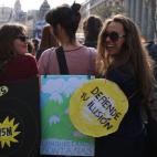 5c8b7cb0250000e203caca9e