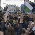 5c8b7cb52500000d04cacab8