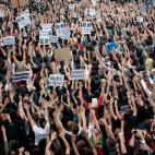 5c8b77e8200000430470d743