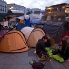 5c8b77ee240000f7054d8f5f