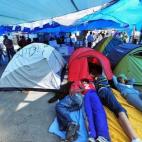 5c8b77ef2300005400e84670