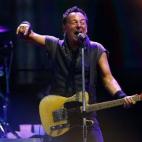 5c8b7b3024000093024d975c