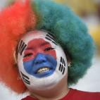 5c8b5dc0240000f7054d4a73