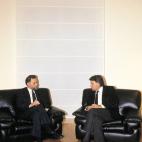 Una reunión entre Julio Anguita y Felipe González en 1990.