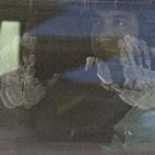 Huellas en las ventanas de un vehículo de la ONU que lleva un grupo de expertos de la ONU hacia una de las zonas en las que se produjo el presunto ataque con armas químicas por parte de las fuerzas leales al presidente sirio.